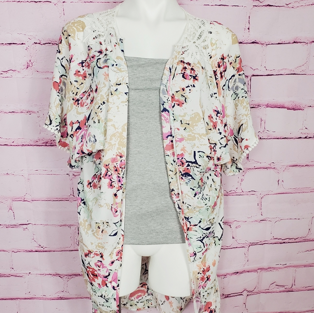 Ariat Crochet Embellished Floral Kimono